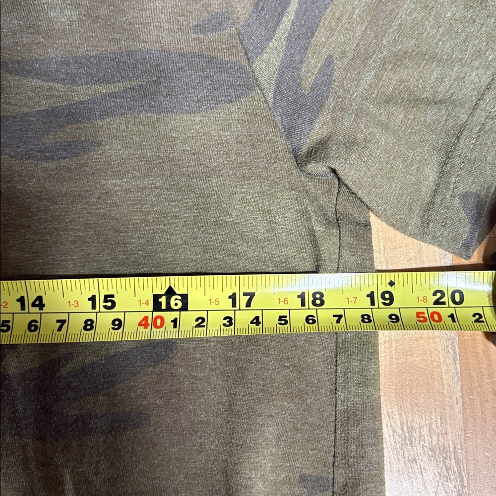 Hard Rock Cafe Niagara Falls Camouflage Tee - Picture 6 of 6